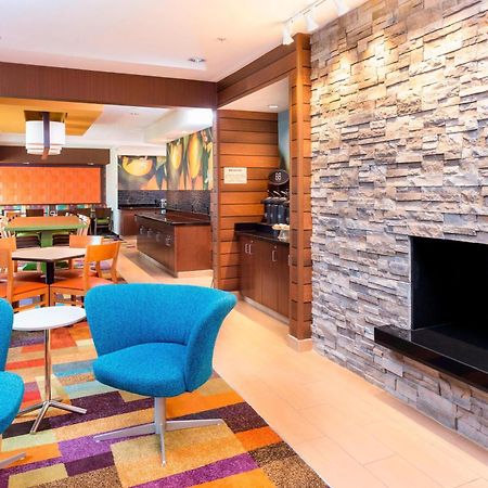Fairfield Inn & Suites By Marriott Гейлсбърг Екстериор снимка